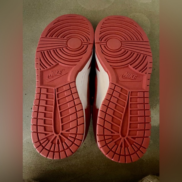 Nike Low Dunk White/Archeo Pink Size 8.5 NIB - Picture 5 of 8